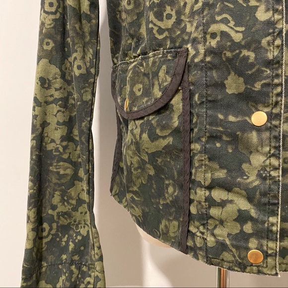 GAP NWT floral camo snap on jacket - Picture 4 of 6